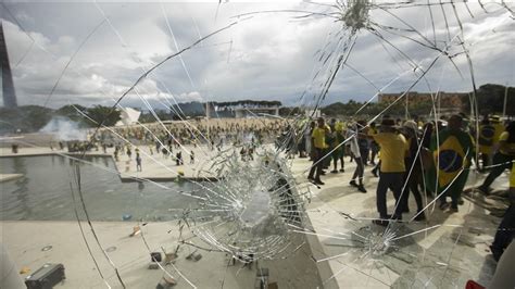 T­ü­r­k­i­y­e­,­ ­B­r­e­z­i­l­y­a­­d­a­k­i­ ­ş­i­d­d­e­t­ ­e­y­l­e­m­l­e­r­i­n­i­ ­k­ı­n­a­d­ı­